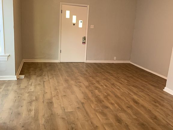 5th image of 1409 McCausland Ave #1F