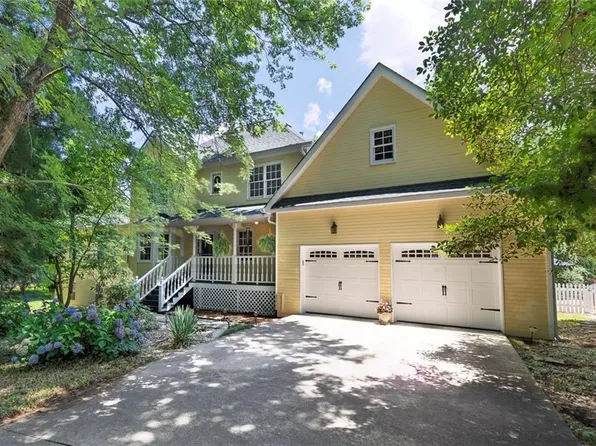 6380 Concord Rd, Cumming, GA 30028