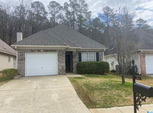 4052 Forest Lakes Rd, Sterrett, AL 35147