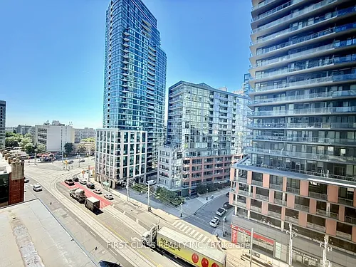 19 Bathurst St #902 Photo 1