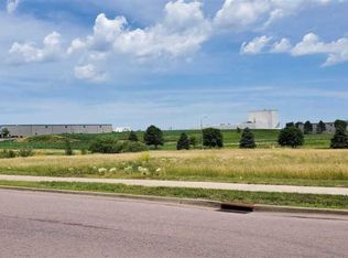 5101 N Annika Ave, Sioux Falls, SD 57107