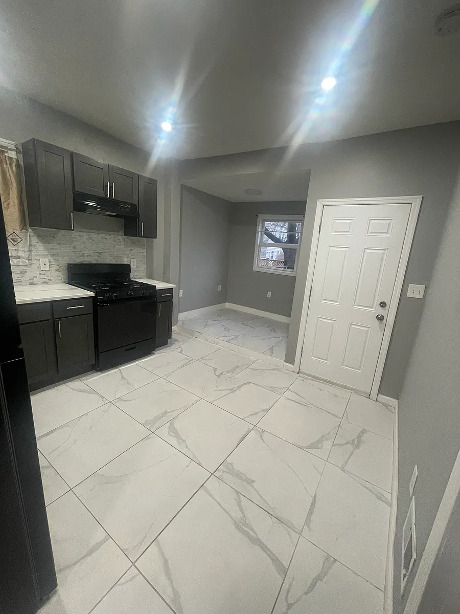Building Photo - 159 Myrtle Ave #2