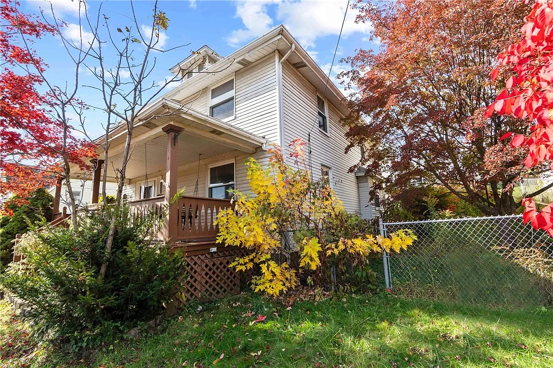 13 Charles St photo 1