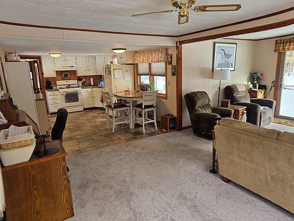 4th image of 149 Golden Circle Drive