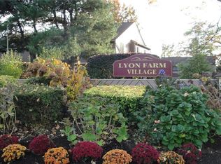 65 Arthur Ct, Port Chester, NY 10573
