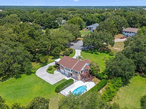 3rd image of 5950 Lake Emma Ct
