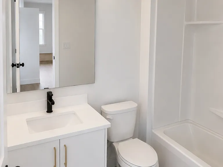 831 5th Ave N #3 — Photo 7