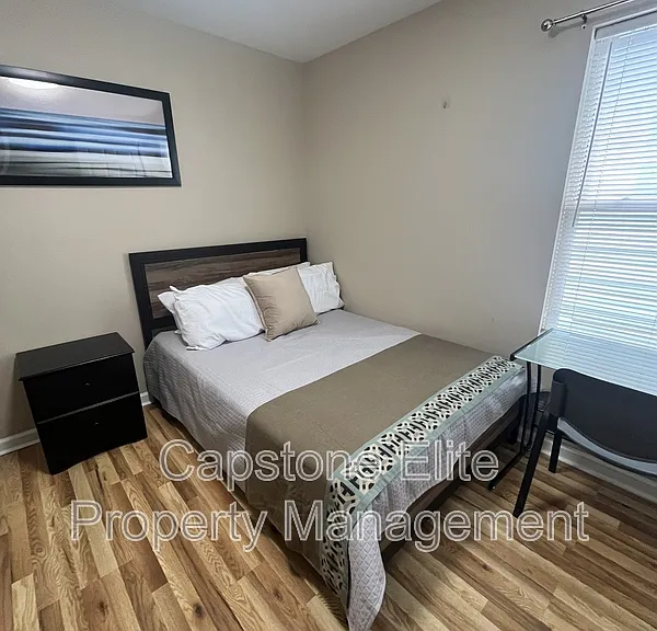 141-143 Norfolk St #3-2 — Photo 3
