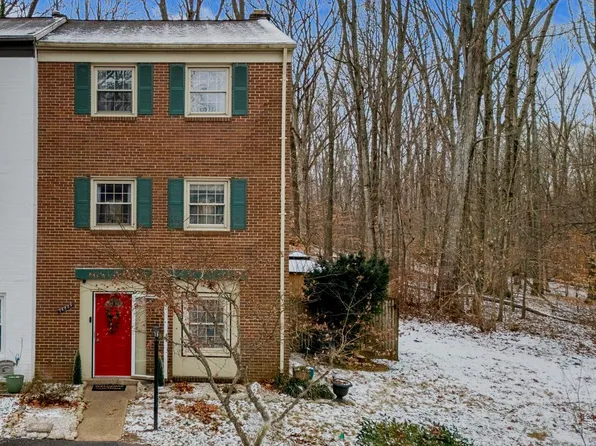 14839 Maidstone Ct, Centreville, VA 20120