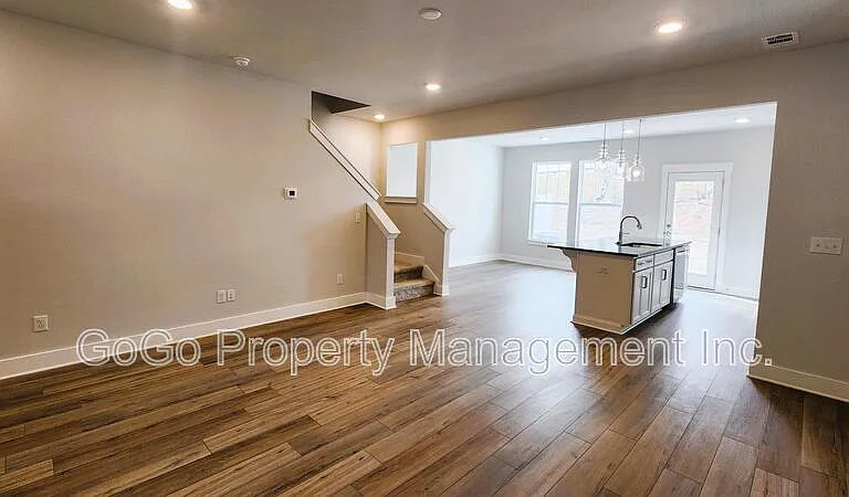132 Marston Ln #1 — Photo 5