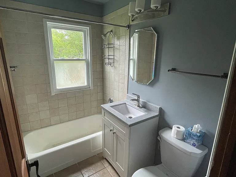 1616 Sexton Dr — Photo 4