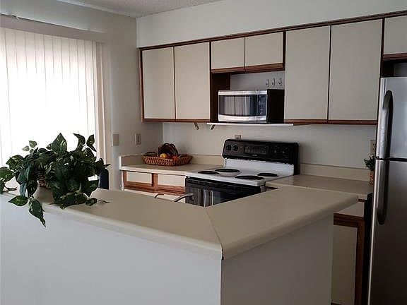 5th image of 111 Dunbar Estates Dr APT 203
