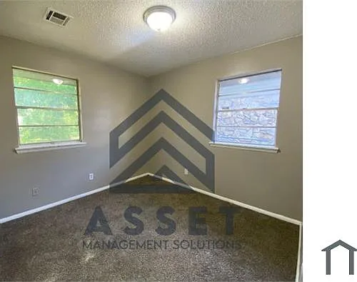 1612 Melinda Ln — Photo 11