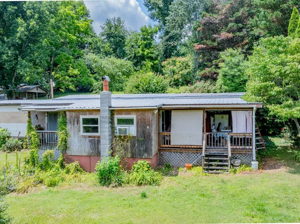 215 Landcastle Rd, Church Hill, TN 37642