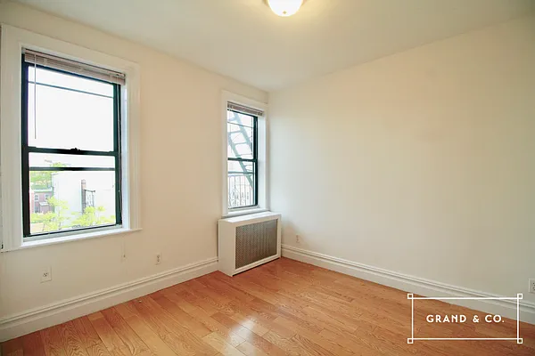 Rented by Grand & Co. | media 11