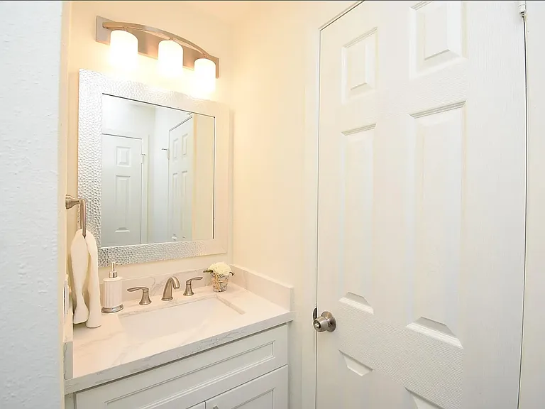 10010 Tahoka Ln — Photo 28