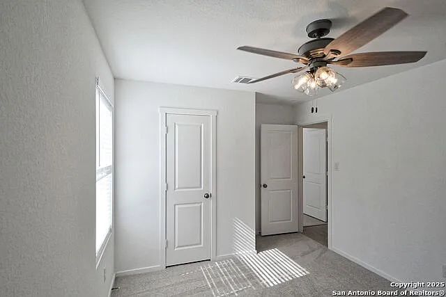 206 Charles Way — Photo 6