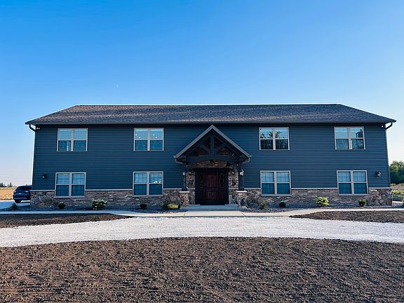 2nd image of 170 E Clay St #9