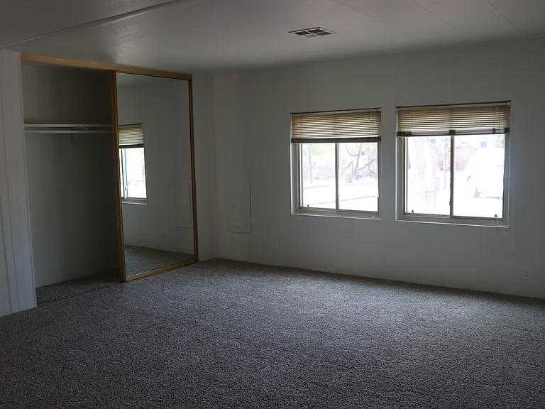 5301 E Tanglewood Cir — Photo 8