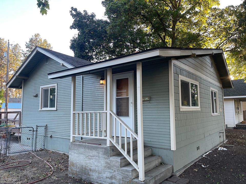 2nd image of 2907 W Garland Ave