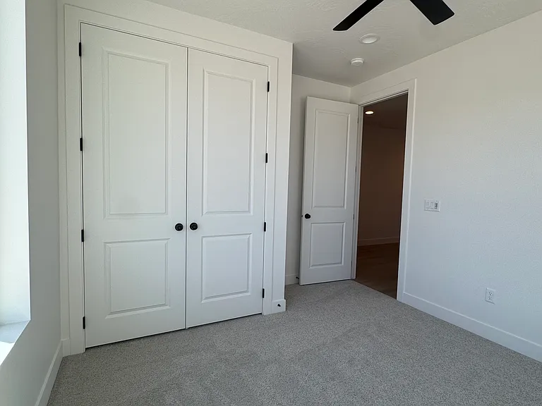 663 S Molveno Trl — Photo 24