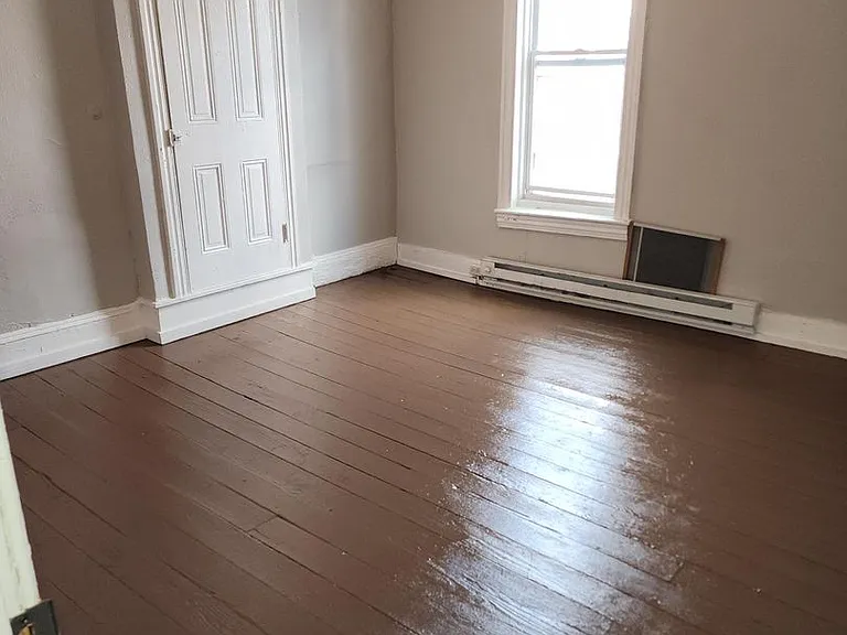 1023 Greenwich St — Photo 17