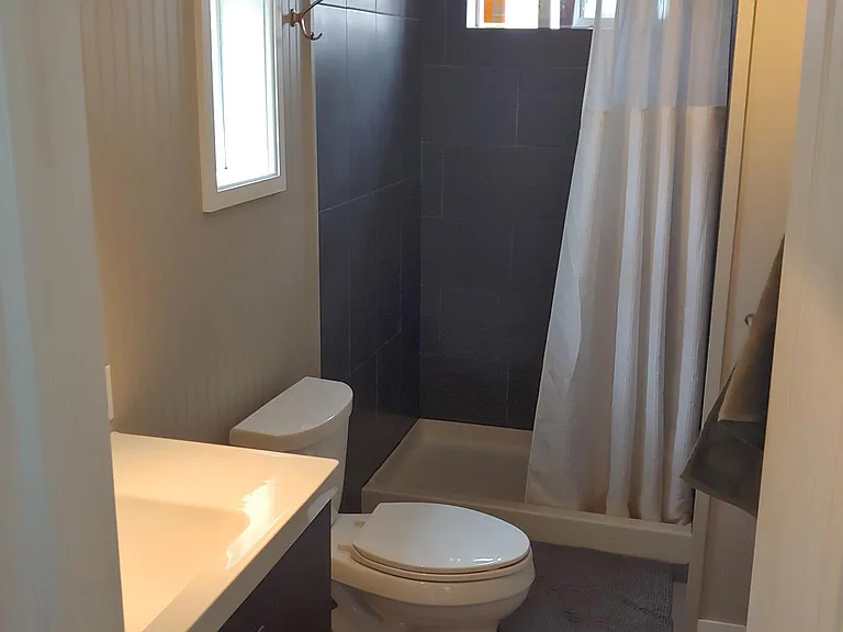 2134 W Vine Dr — Photo 10