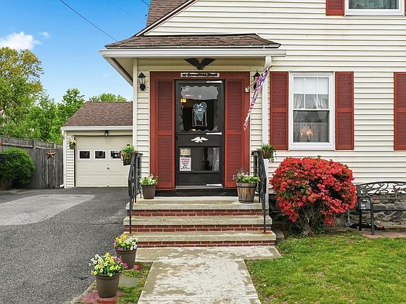 2nd image of 69 Greenfield St