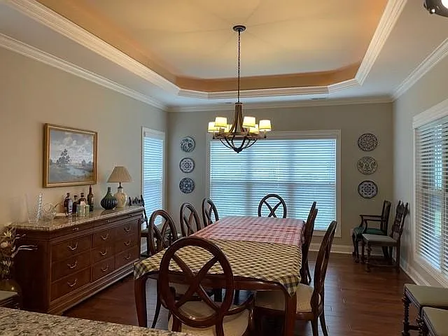 3 bed, 2896 sqft, $3,100 — Photo 4