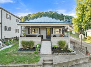 1313 N 7th St, Martins Ferry, OH 43935