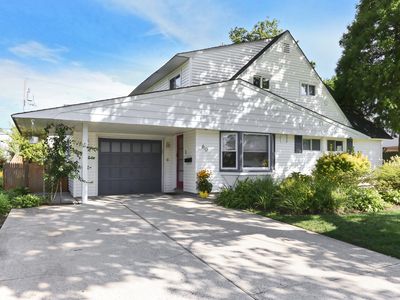 60 Polo Ln, Westbury, NY, 11590