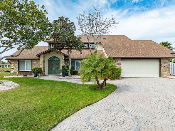 28 Cottagegate Ct, Palm Coast, FL 32137