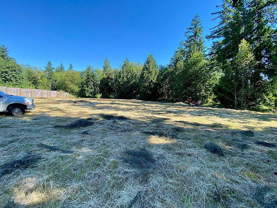 2nd image of 8955 SE View Park Rd