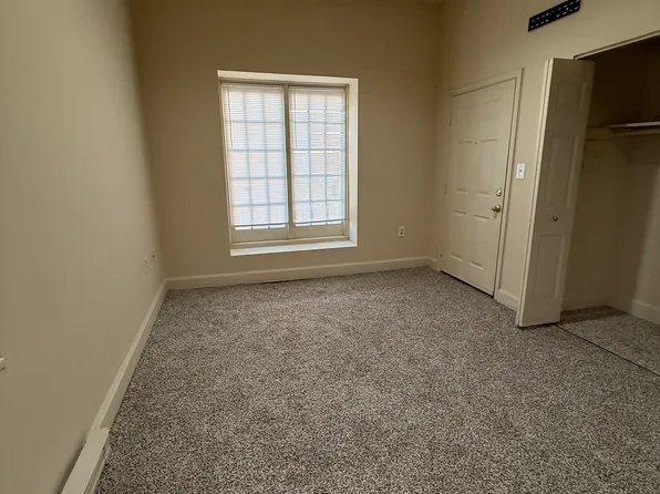 Peartree, 409 W Race St APT 3, Martinsburg, WV 25401