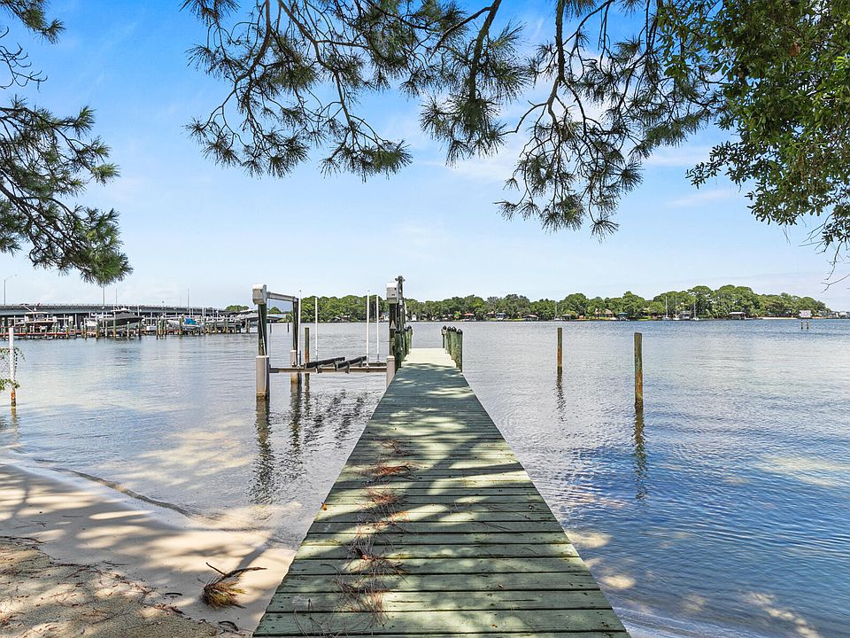 1st image of 53 Yacht Club Dr NE Unit 2