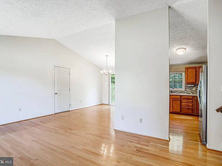 1803 E Beech Rd — Photo 7