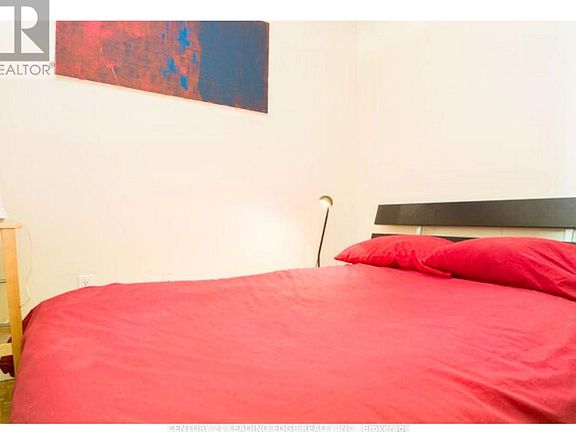 5th image of 40 Homewood Ave #2205