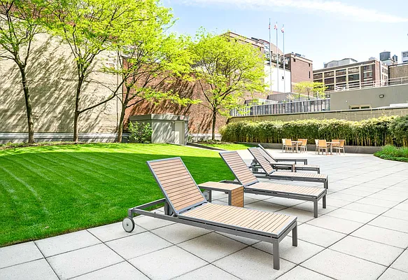 Rented by Compass | media 31