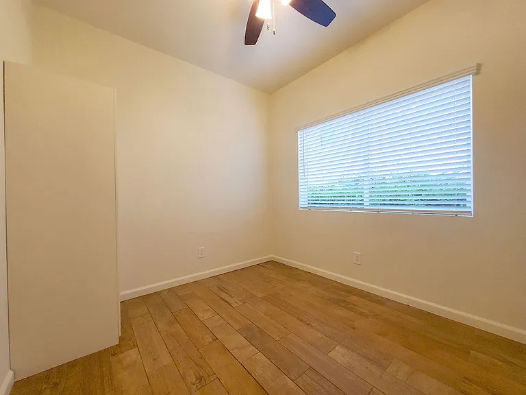 12550 Laurel St — Photo 9