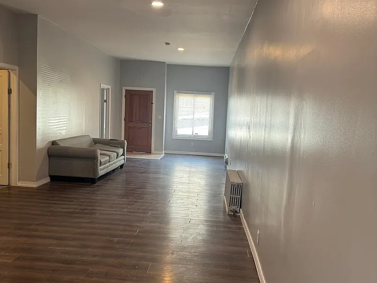 538 S 16 1/2 St — Photo 3