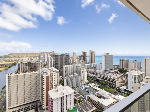 445 Seaside Ave APT 3609, Honolulu, HI 96815
