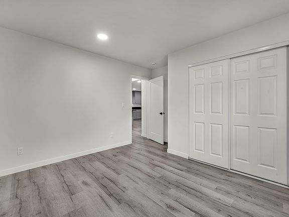 4th image of 5844 Denver Ave #A