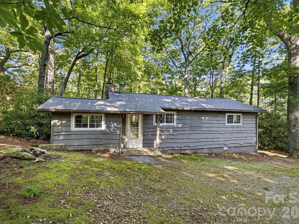 7036 Rhododendron Dr, Newland, NC 28657
