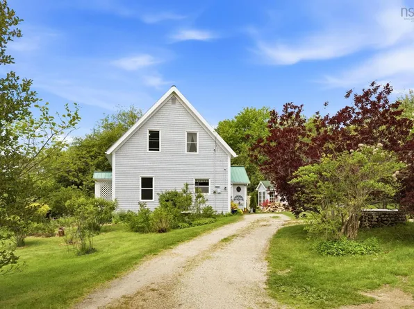 47 Wake Up Hill Rd, Chester, NS B0J 1K0