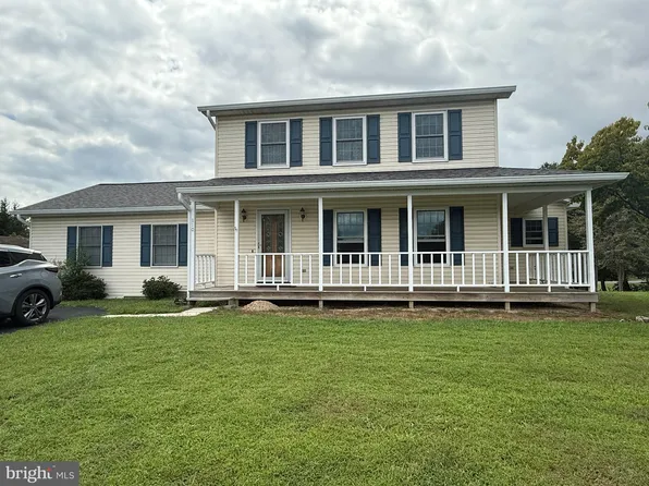 110 Kingsland Ct, Winchester, VA 22602