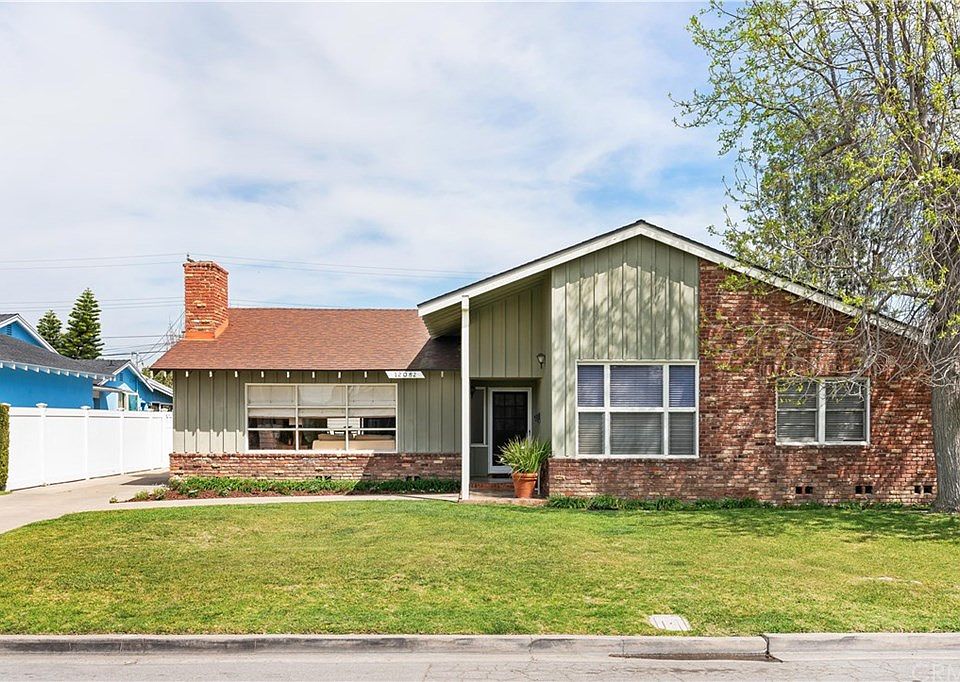 1st image of 12082 Nieta Dr