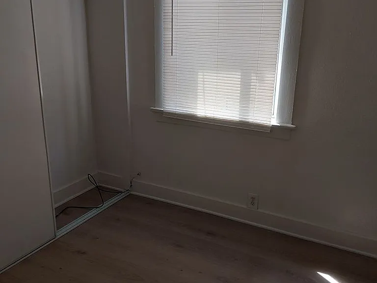 DGD 371-79 Walnut — Photo 20