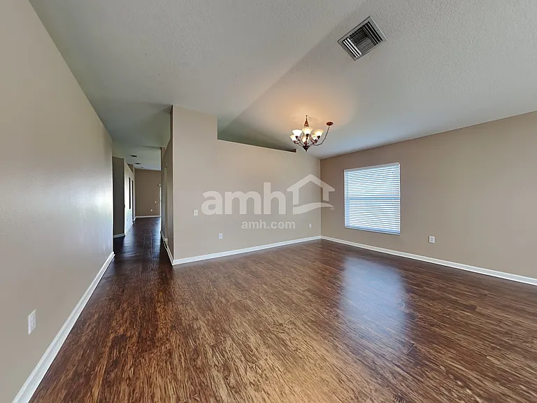 1107 Summer Breeze Dr — Photo 8