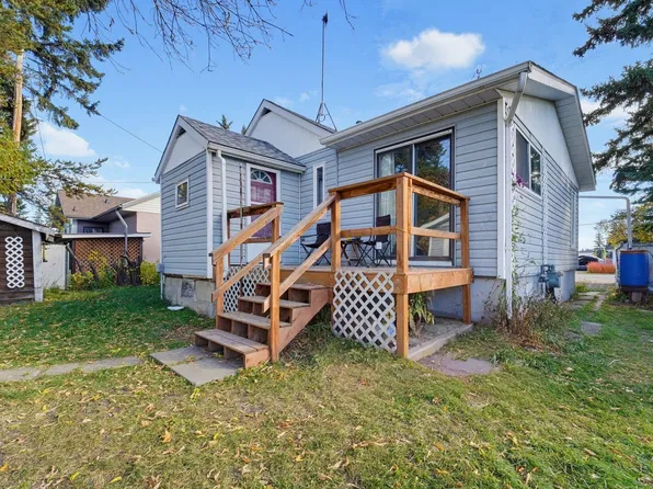 5210 52nd St, Thorsby, AB T0C 2P0