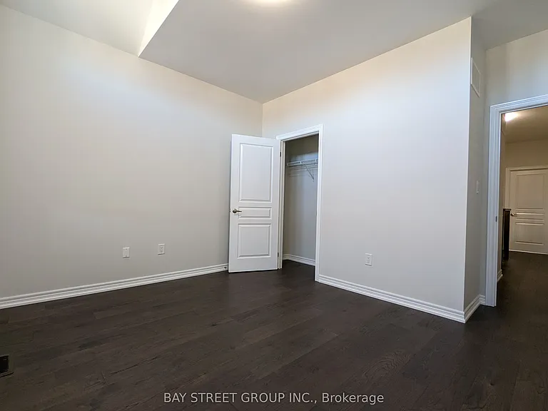 80 Brock Ave — Photo 8